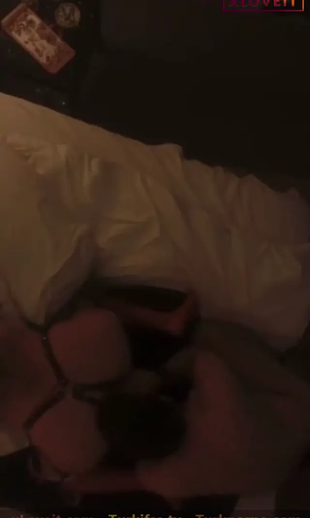 69 Porno Maskshow amını götünü yalatıp sakso çekti — Konulu Porno · sahne 2