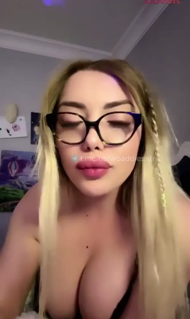 Açelya ifşa Seksi Türk hatunundan uzun nude yayın — Açelya — Canlı Yayınlar · sahne 1