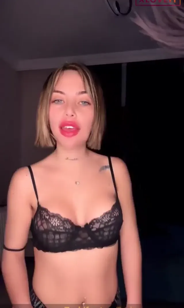Ada Lara ifşa Uzun soluklu yayında sakso show yaptı — Tango Ada Lara — Canlı Yayınlar · sahne 1