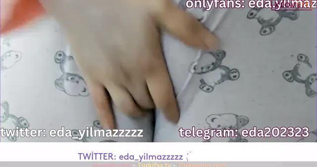 Eda Yılmaz — Am yalanmadan Sikilmez Eda Yılmaz Amımı yala · sahne 1