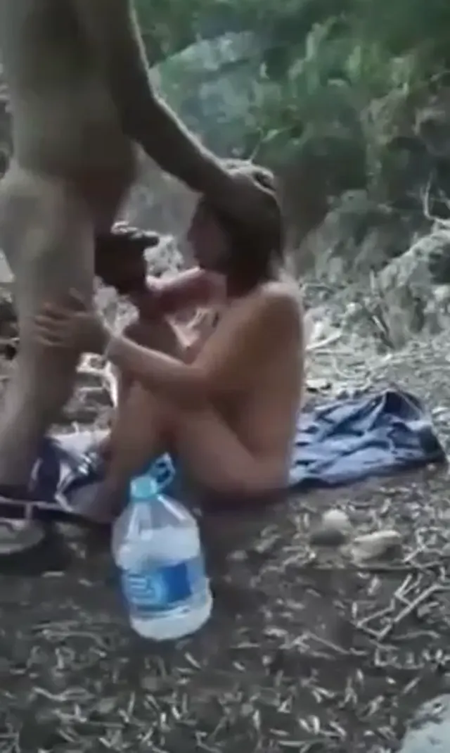 Anne babası sikişirken videeoya çekti — Amatör Porno · sahne 2