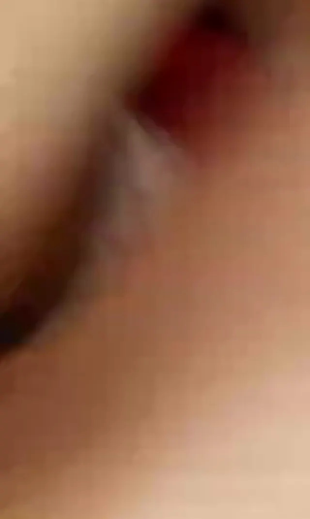 Annesinin arkadaşının ağzına verdi — Amatör Porno · sahne 3
