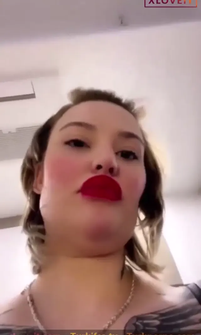 Arzu Yılmaz ifşa Koca memeli milf karıdan canlı yayın — Arzu Yılmaz — Canlı Yayınlar · sahne 2
