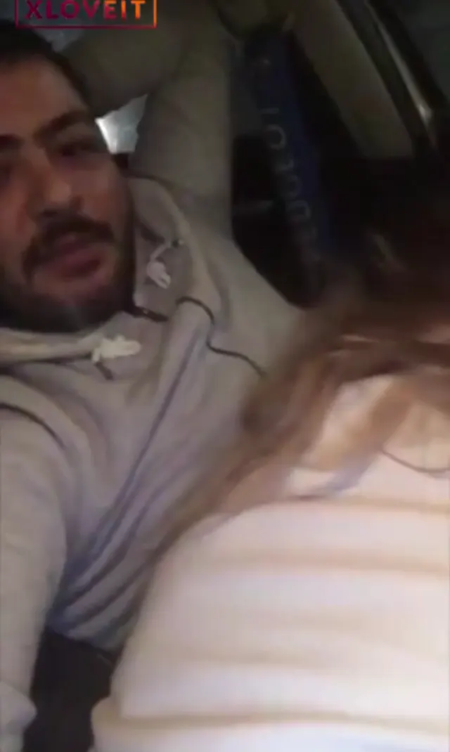 Baldızını arabada götürüyor — Amatör Porno · sahne 1
