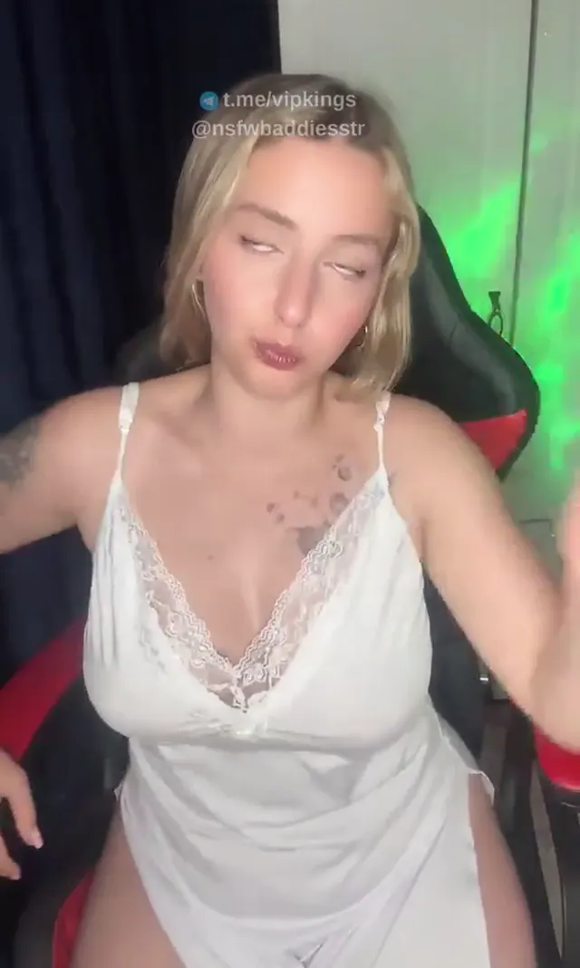 Bigo Sinem ifşa – Canlı yayın video Vol 2 — Sinem — Canlı Yayınlar · sahne 1