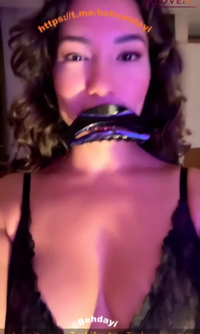 Burcu Yıldız ifşa Ateşli Türk olgundan Sexy yayın seyret — Canlı Yayınlar · sahne 1