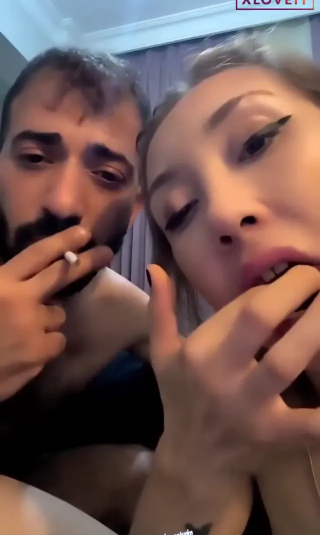 Canlı sikiş izle Bakire Dul yayında amını siktirdi — Mobil Porno · sahne 3