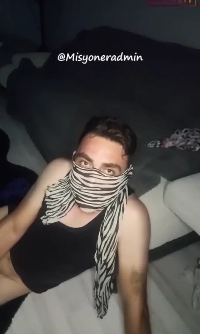 Çılgın Çift ifşa nude canlı yayın seyret — Canlı Yayınlar · sahne 3