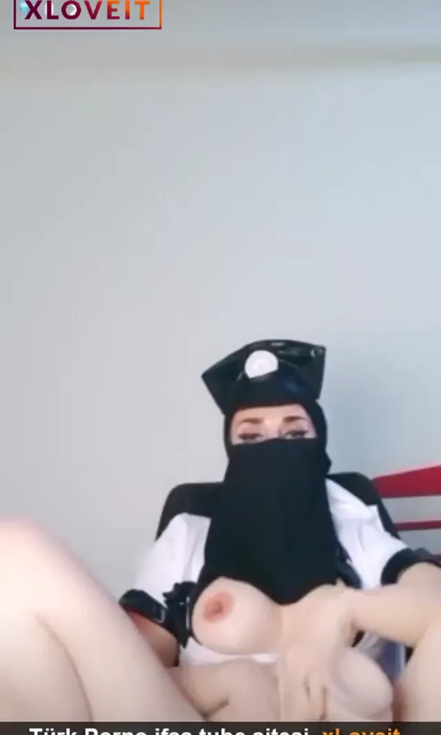Tango Rahibe — Çılgın Rahibe ifşa TangoLive mastürbasyon · sahne 1