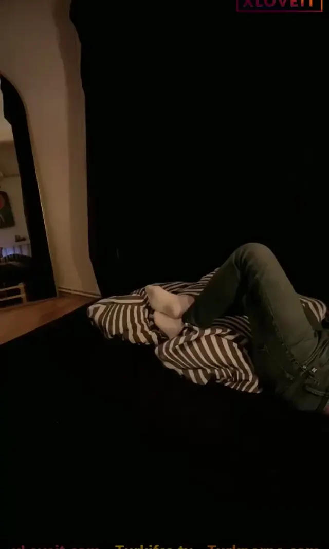 Devriliyorum Naz ifşa Koca götüyle manitanın yanında twerk yaptı — Naz Elbir — Canlı Yayınlar · sahne 3