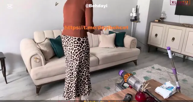 Esma İle Her Telden ifşa nude Youtube katıl Part 6 seyret — Esma ile Her Telden — Türk ifşa · sahne 1