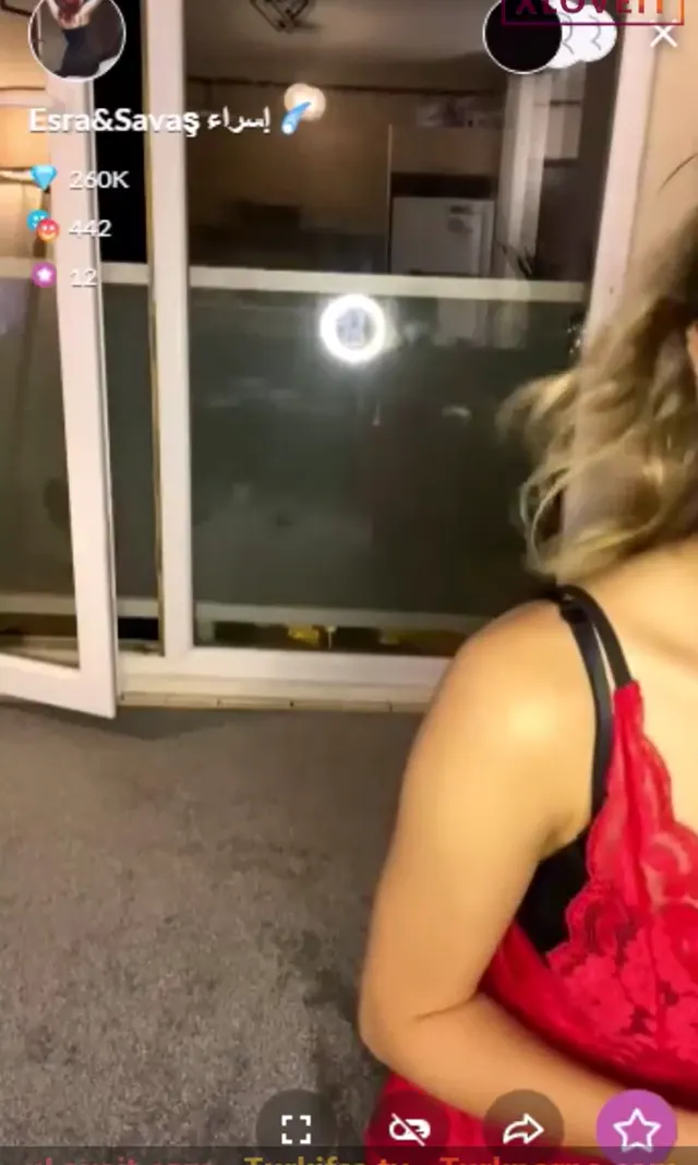 Esra Savaş Porno Genç çift sikişip amının üstüne boşaldı — Amatör Porno · sahne 2