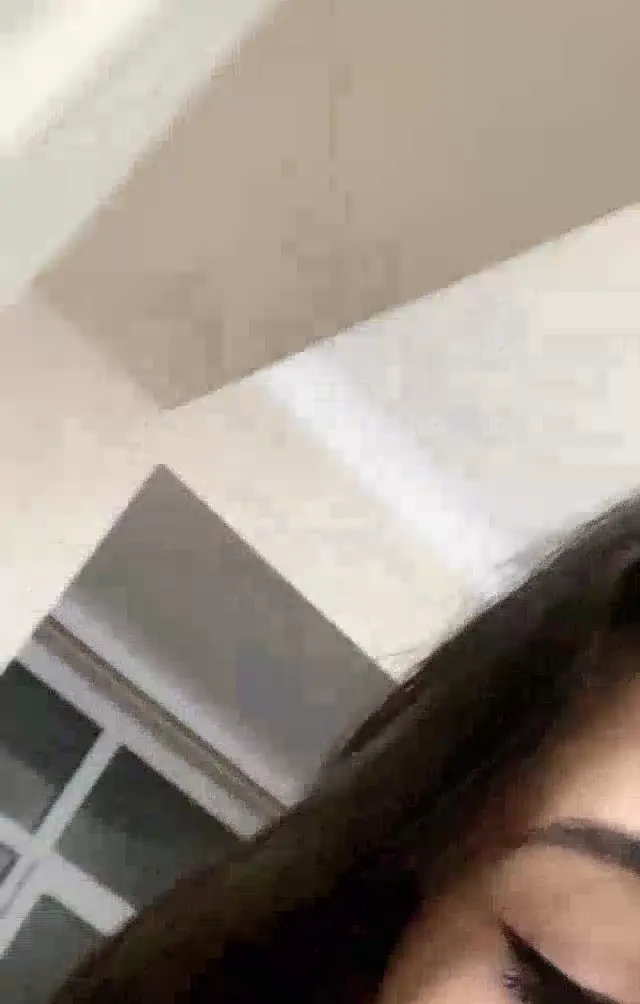 Freya ifşa Kabarmış amcığını domalarak sergiledi — Tango Freya — Bedava Porno · sahne 1