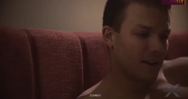 Gece sarılıp yattığı tatlı kız kardeşini dayanamayıp sikti — Konulu Porno · sahne 1