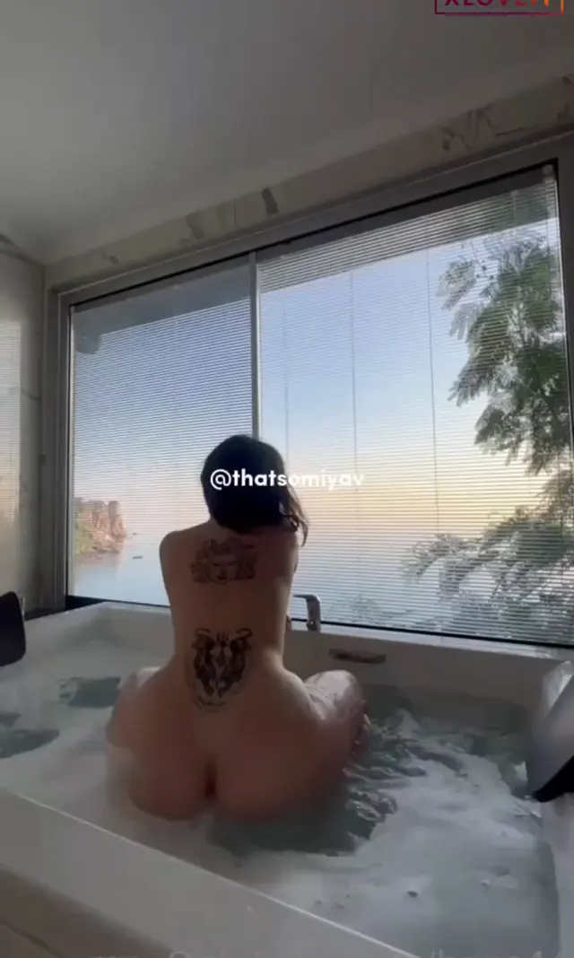 Haze44 — Haze44 ifşa Benindica 10 farklı Onlyfans videosu · sahne 2