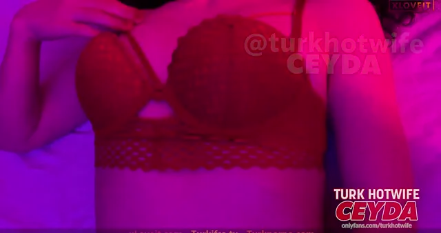 Hotwife Ceyda ifşa Kolej etekli nude video çekti — Hotwife Ceyda — Türk ifşa · sahne 2