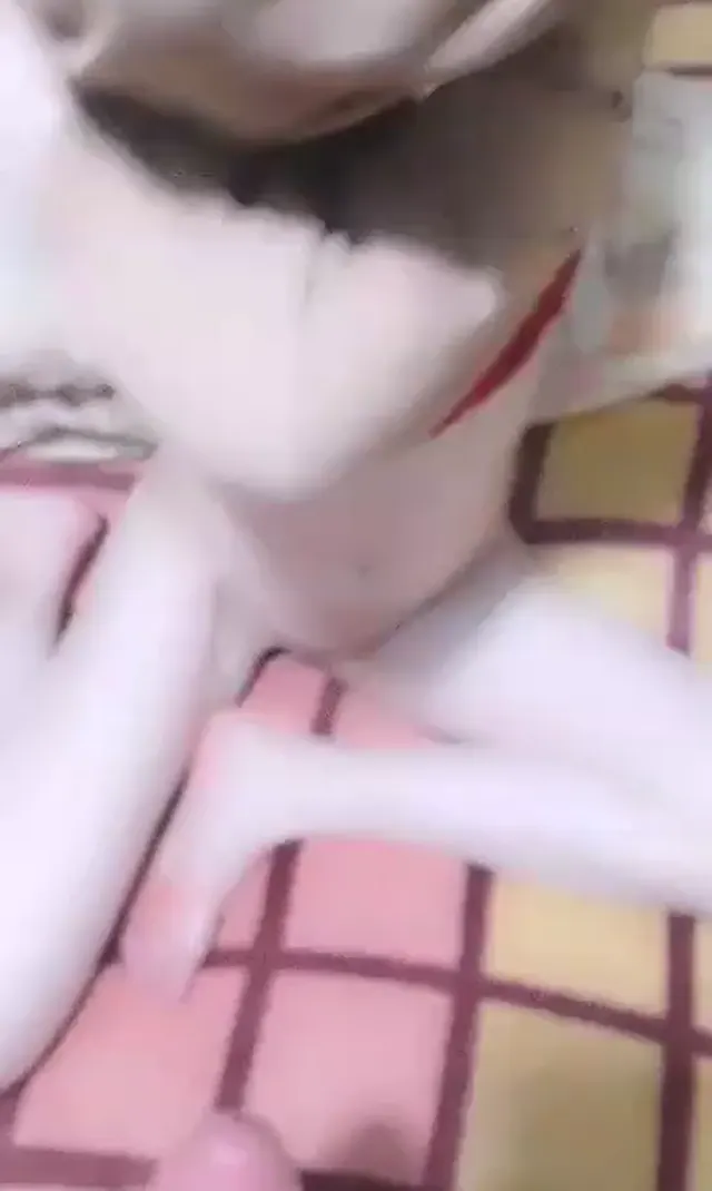 Kızıl saçlı kız sakso sonrası uzanıp siktirdi — Amatör Porno · sahne 1