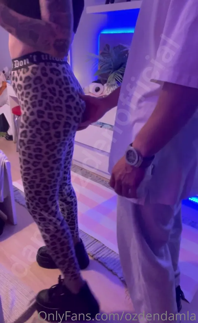 Konulu Porno Damla özden Spor yaparken dayanamadı sevişti — Damla Özden — Konulu Porno · sahne 1