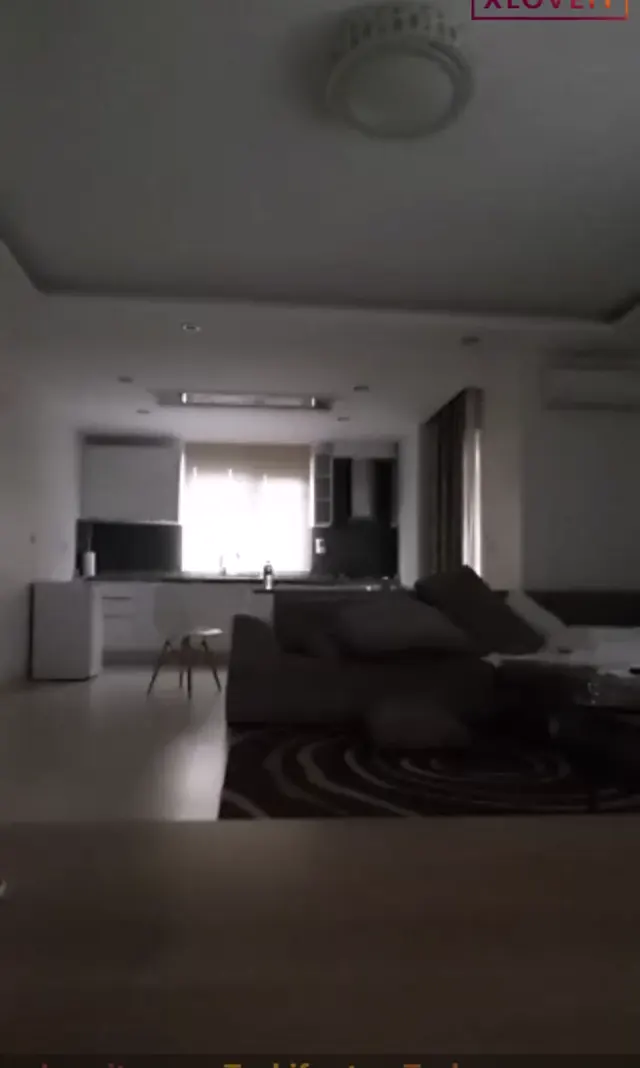 Kübra Sarı ifşa Havlusunu açıp frikik verdi — Canlı Yayınlar · sahne 1