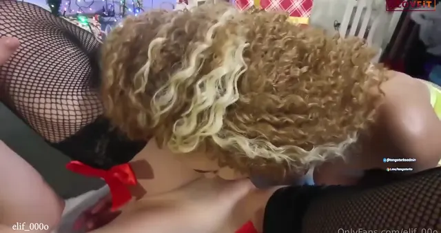 Lezbiyen ifşa Elif00o Onlyfans video kolajı — Bedava Porno · sahne 1