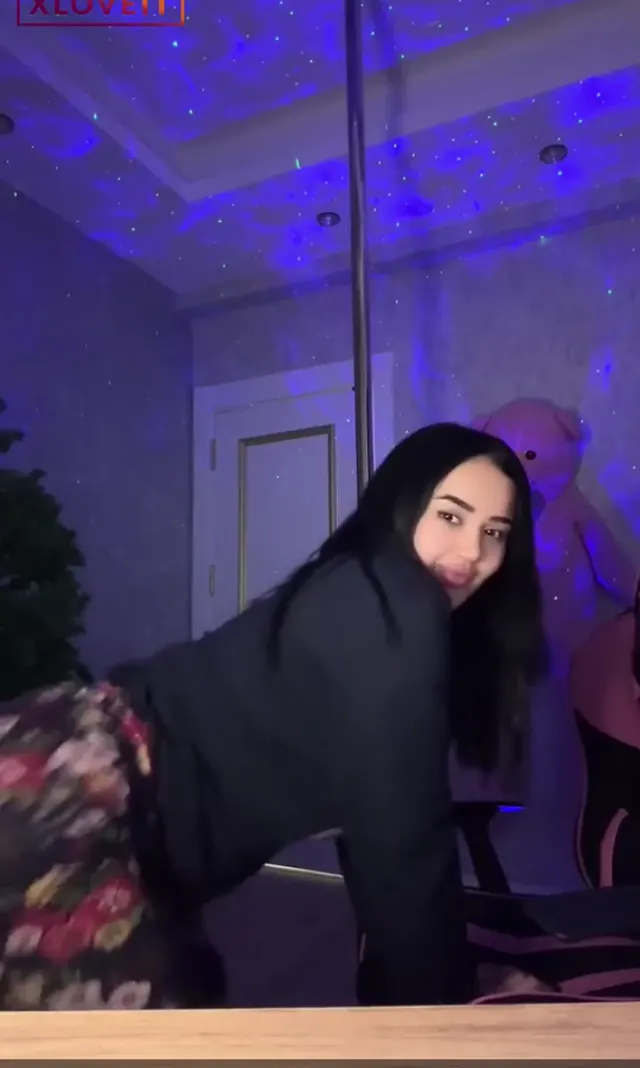 Melek Azad — Melek Azad ifşa eski evinde twerk bari yari bari yari · sahne 3