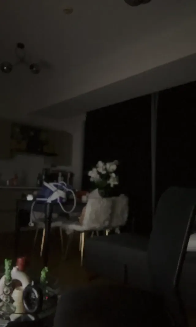 Melek Özçağan — Melek Özçağan ifşa Sexy hatundan yayın videosu seyret · sahne 1