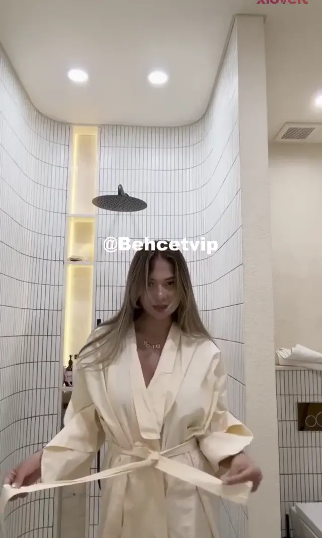 Merve Taşkın ifşa Memeleri sarkmaya başladı — Merve Taşkın — Türk ifşa · sahne 1