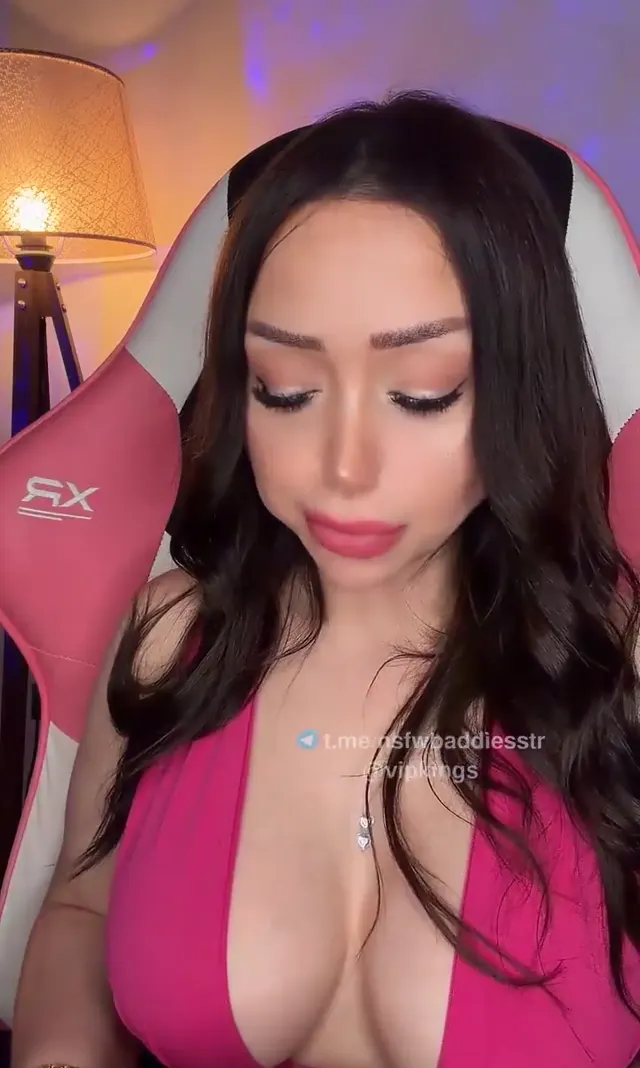 Mico Yırtıcı Kuş ifşa Sexy hatundan yayın seyret — Canlı Yayınlar · sahne 1