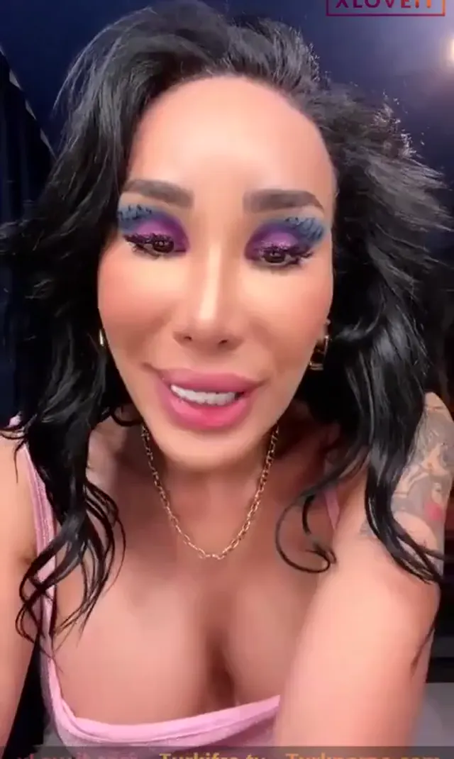 Mika Slowana ifşa Canlı yayın videosu — Mika Slowana — Canlı Yayınlar · sahne 2