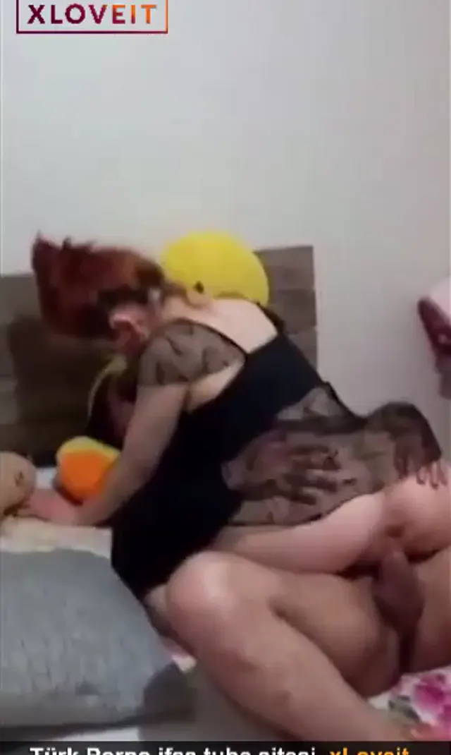 Milf porno sabaha kadar sikilecek — Amatör Porno · sahne 1