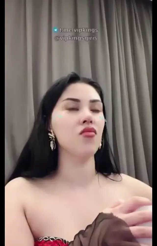 MissHoca ifşa – Tiktok yayın videosu Vol 16 — MissHoca — Canlı Yayınlar · sahne 2
