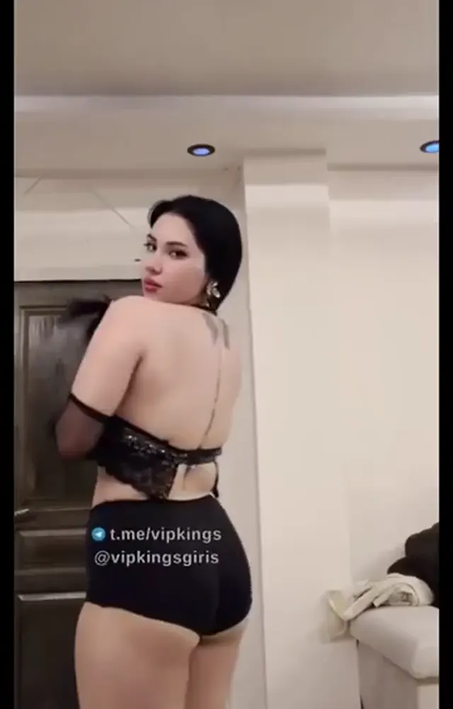 MissHoca ifşa – Tiktok yayın videosu Vol 16 — MissHoca — Canlı Yayınlar · sahne 3
