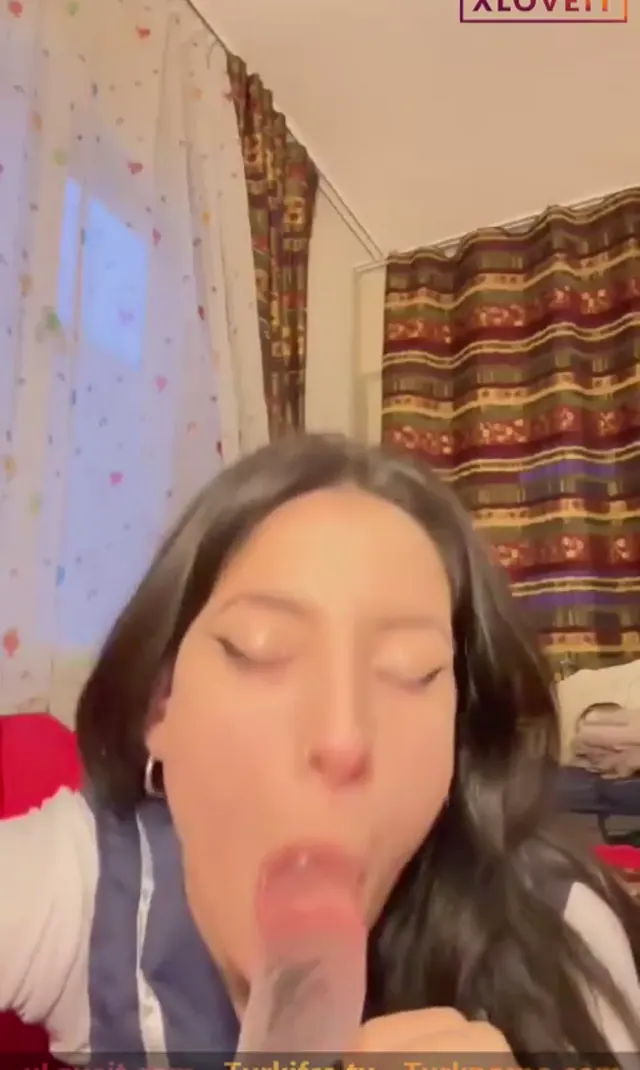 Nadeleine — Nadeleine ifşa Eve gelince dildosunu zevkle yaladı · sahne 3