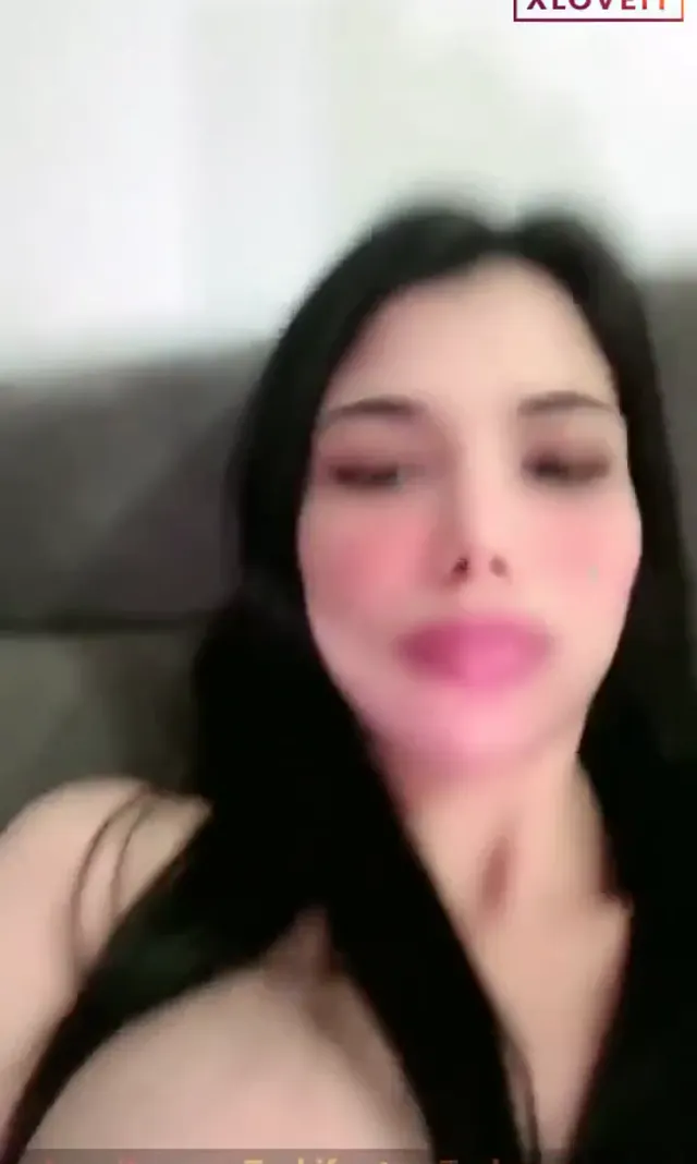 Nehir ifşa Seksi yayıncıdan çırılçıplak amcık show — Tango Nehir — Canlı Yayınlar · sahne 3