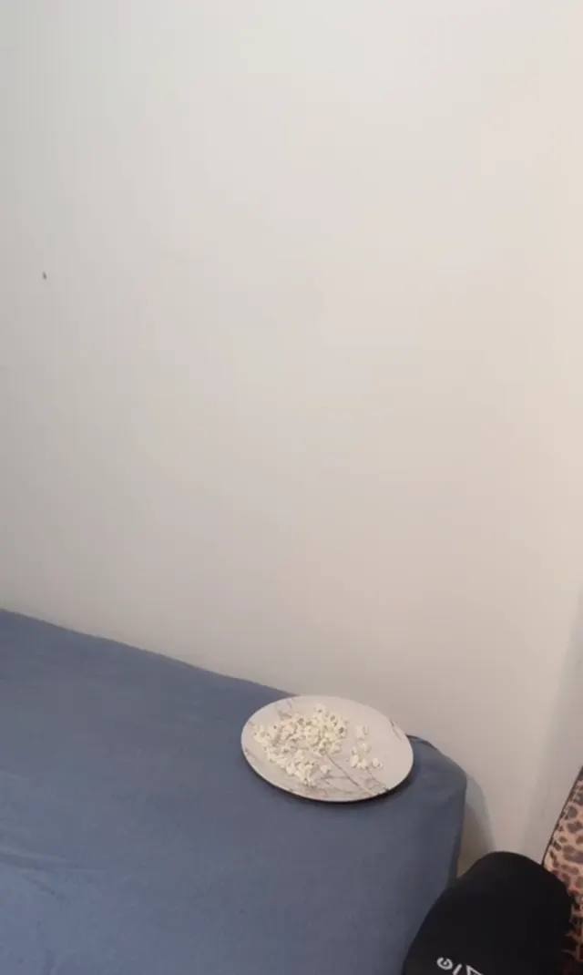 Nevra ifşa Kocaman meme uçlarıyla yayında — Canlı Yayınlar · sahne 1