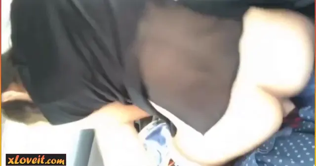 Olgun hatuna arabada sakso çektirip sikiyor — Amatör Porno · sahne 2