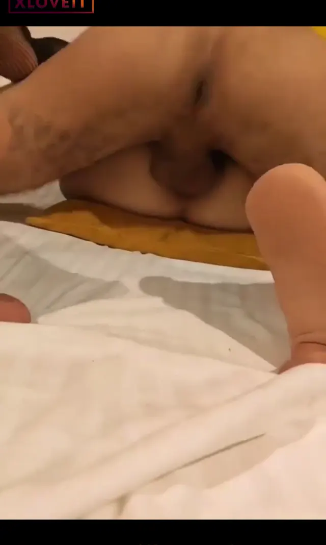 Olgun karısını seksi yapıp dostuna siktirdi — Amatör Porno · sahne 3