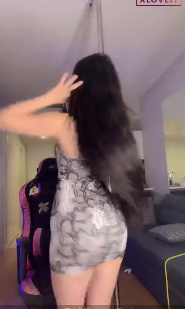 Özgesss ifşa Seksi hatundan kayça show seyret — Canlı Yayınlar · sahne 3