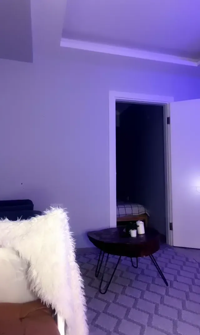 Pinkqueen ifşa HD Sağlam fizikli Türk kızı yayında — Tango Pink Queen — Canlı Yayınlar · sahne 2