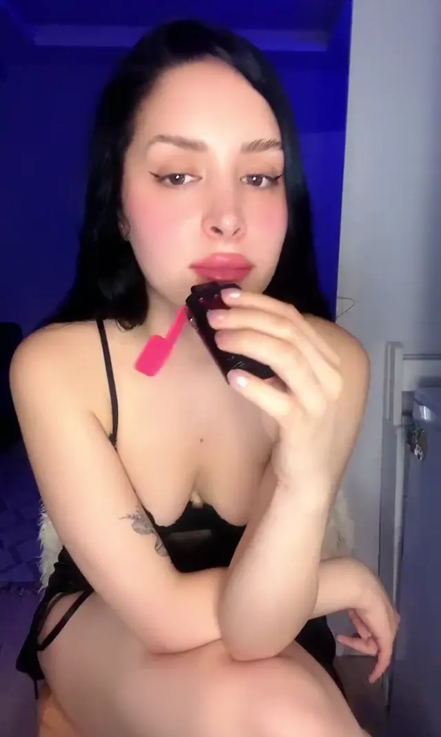 Pinkqueen ifşa Muazzamm götünü sergiledi — Tango Pink Queen — Canlı Yayınlar · sahne 2