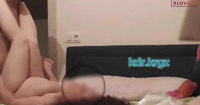 Porno video Balıketli hatun sikilirken sigara yaktı — Amatör Porno · sahne 1