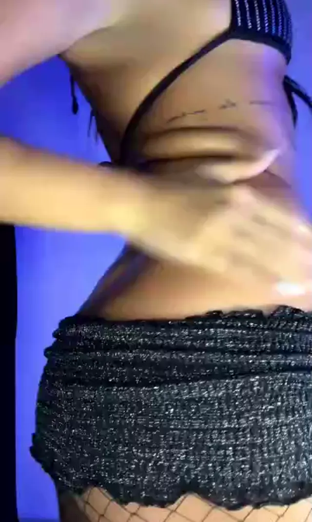 Serenay Okay ifşa nude yayın Part 35 — Serenay Okay — Canlı Yayınlar · sahne 1