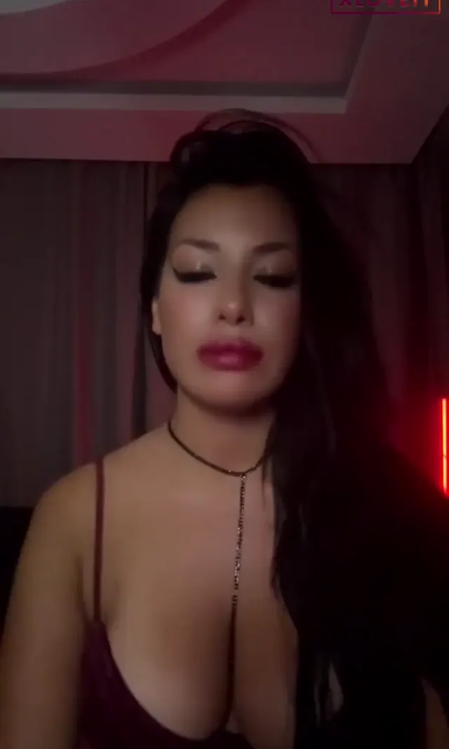 Serenay Okay ifşa Part 91 nude yayın seyret — Serenay Okay — Canlı Yayınlar · sahne 1
