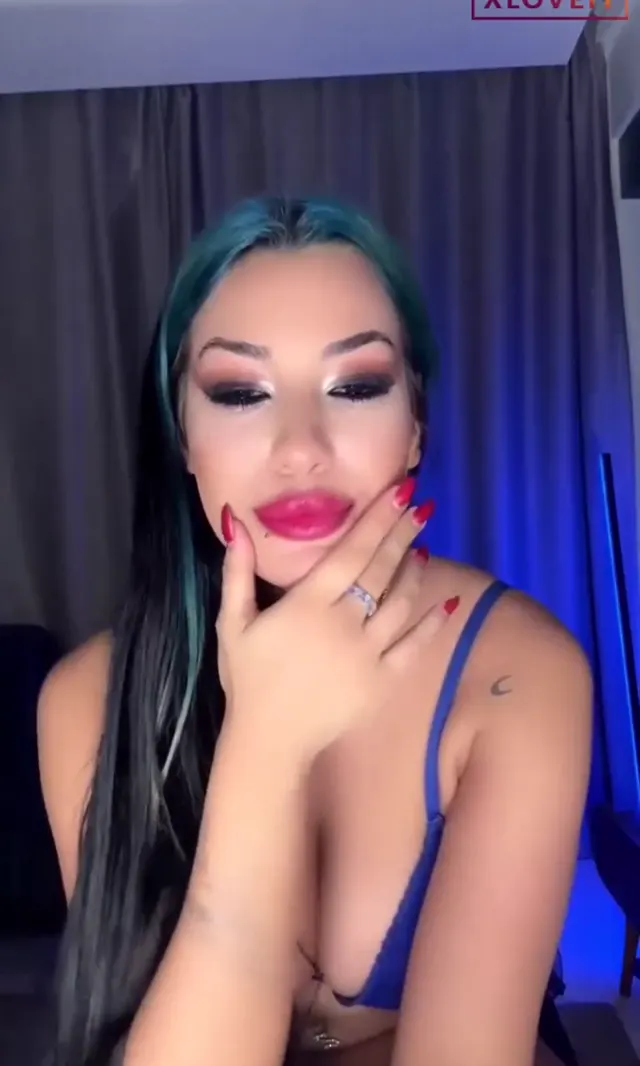 Serenay Okay ifşa Part 99 nude yayın seyret — Serenay Okay — Canlı Yayınlar · sahne 1