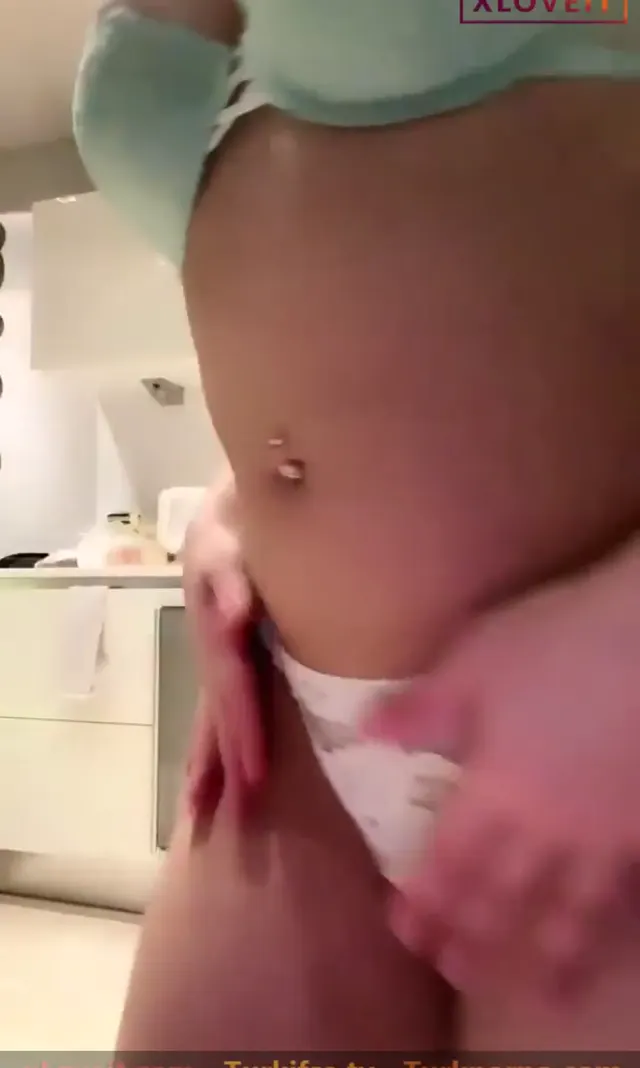 Serpil Cansız ifşa Türk seksi hatunun muhteşem kalçaları — Serpil Cansız — Canlı Yayınlar · sahne 3