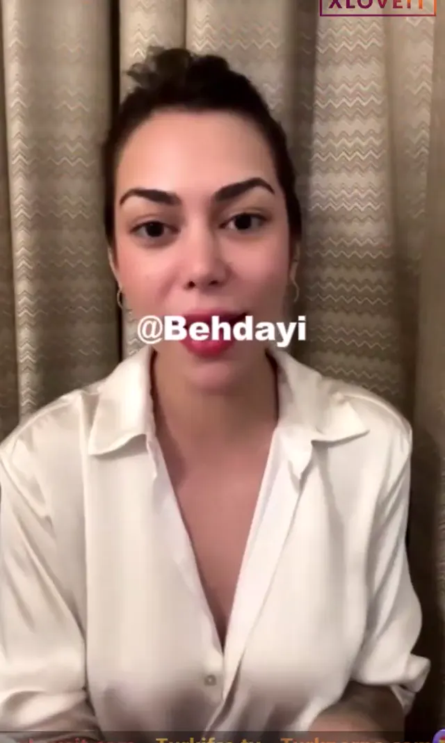 Şeydanur Tunç — Şeydanur Tunç ifşa Seksi hatun canlı yayın yaptı · sahne 1
