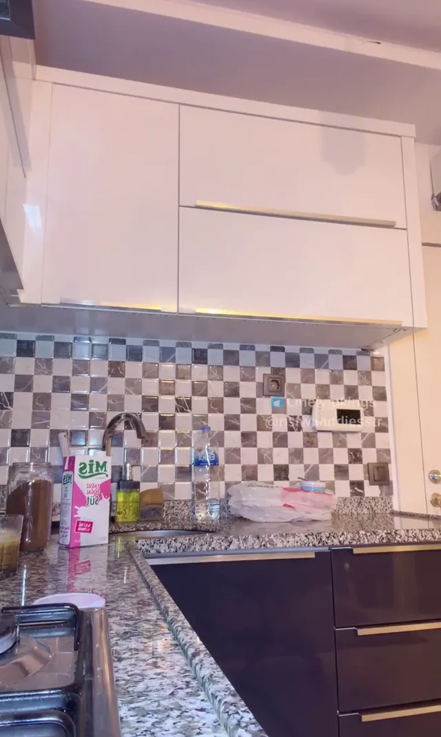 Sılaben — Sılaben ifşa Bigo canlı yayın mutfakta · sahne 3