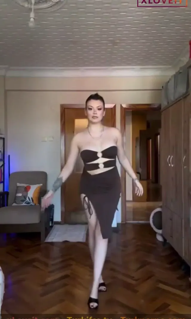 Simge Barankoğlu ifşa 5 farklı videosunu seyret — Simge Barankoğlu — Türk ifşa · sahne 2