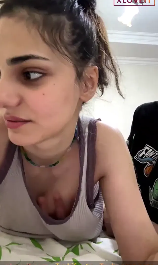 Tango Aden — Tango Aden ifşa Sikicisi aşkla kalçalarıyla oynadı · sahne 2