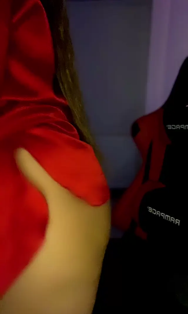 Tango Aybik ifşa Seksi geceliğiyle dans etti — Tango Aybik — Canlı Yayınlar · sahne 1